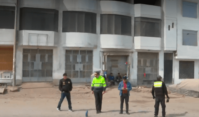 La policía cercó la zona donde se produjo el ataque. Foto: captura Canal N   