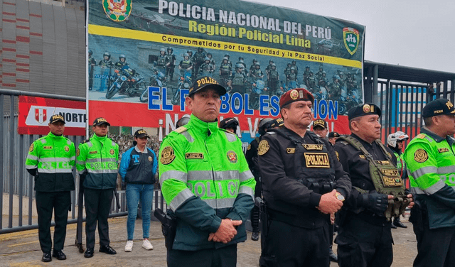 Más de 1.800 policías se resguardarán las inmediaciones del Estadio Nacional. Foto: Rosario Rojas/URPI-LR   