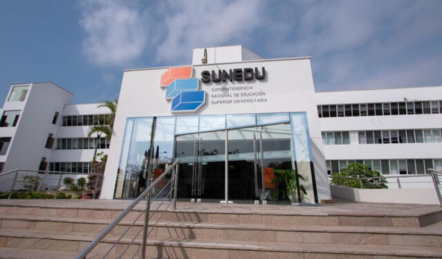 Seis universidades dejarán de funcionar este año por no contar con licencia de Sunedu. Foto: Andina   