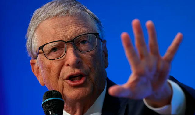 Bill Gates reveló que si empezara de nuevo en los negocios, invertiría en inteligencia artificial. Foto: AFP.   