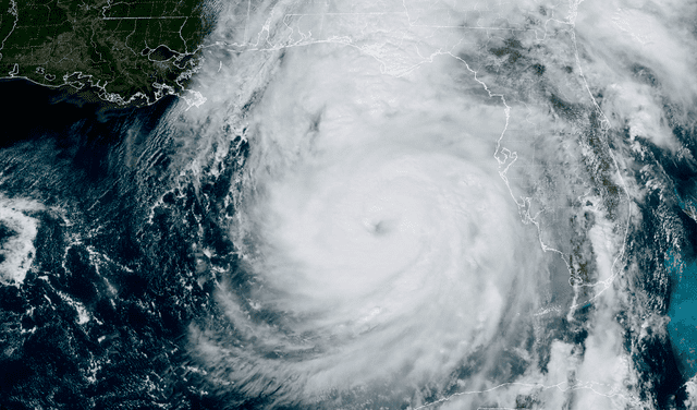 El paso de Helene en su llegada a Florida y Georgia en Estados Unidos. Foto: AFP PHOTO / NOAA/GOES    