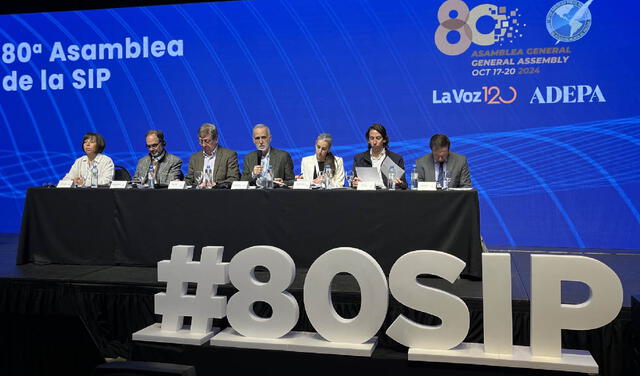 La SIP también condenó la violencia contra periodistas en las Américas, subrayando casos críticos en México, Venezuela y Nicaragua, y llamó a los gobiernos a proteger a los profesionales de la información. Foto: @sip_oficial/X La SIP también condenó la violencia contra periodistas en las Américas, subrayando casos críticos en México, Venezuela y Nicaragua, y llamó a los gobiernos a proteger a los profesionales de la información. Foto: @sip_oficial/X