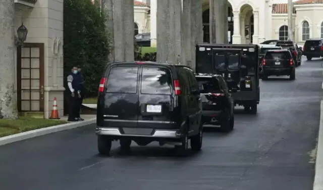 Camioneta en los exteriores de la residencia de Mar-a-Lago. Foto: The Economist   