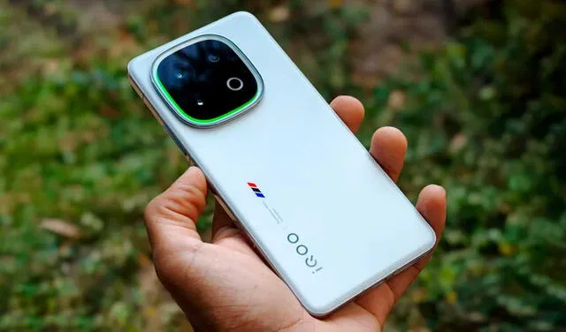 Así luce la parte trasera del iQOO 13. Foto: Smartprix Así luce la parte trasera del iQOO 13. Foto: Smartprix