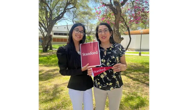  Vivian Sullón junto a su mamá. Fuente: Instagram    