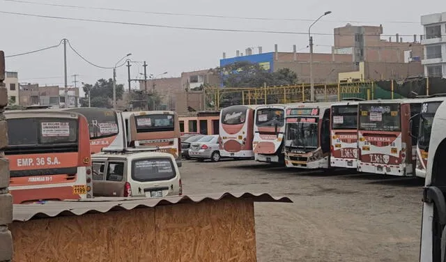  Choferes de la línea 36 denuncian falta de seguridad ante recientes actos violentos. Foto: Silvana Quiñonez/LR.   