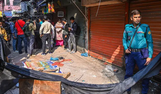 Terremoto dejó al menos 9 muertos, más de 300 heridos y varias casas afectadas. Foto: AFP Terremoto dejó al menos 9 muertos, más de 300 heridos y varias casas afectadas. Foto: AFP