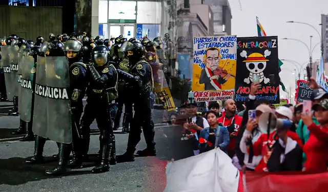 La Generación Z también estuvo presente en protestas en Perú. Foto: composición LR/Jazmín Ceras<br>    
