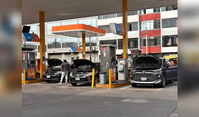 Se registró una gran afluencia de vehículos durante la jornada.-