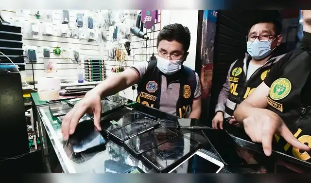 Celulares. La Policía no puede extraer información de gran parte de teléfonos por falta de tecnología. Foto: PNP  