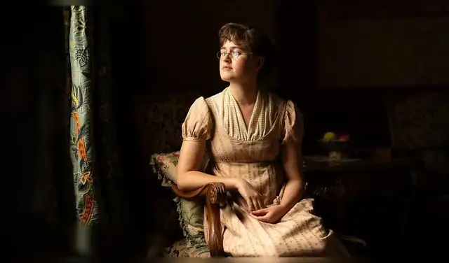 Mary Bennet, personaje secundario de 'Orgullo y prejuicio', cobra protagonismo en la serie 'La otra hermana Bennet'