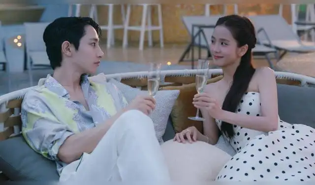Lee Soo Hyuk y Jisoo en 'Un novio por suscripción' Lee Soo Hyuk y Jisoo en 'Un novio por suscripción'
