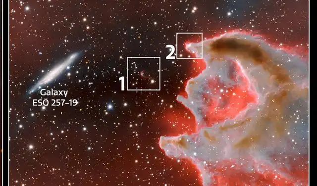 La galaxia ESO 257-19 está a 100 millones de años luz más allá de CG 4 y sólo parece estar cerca. Foto: CTIO/NOIRLab/DOE/NSF/AURA   