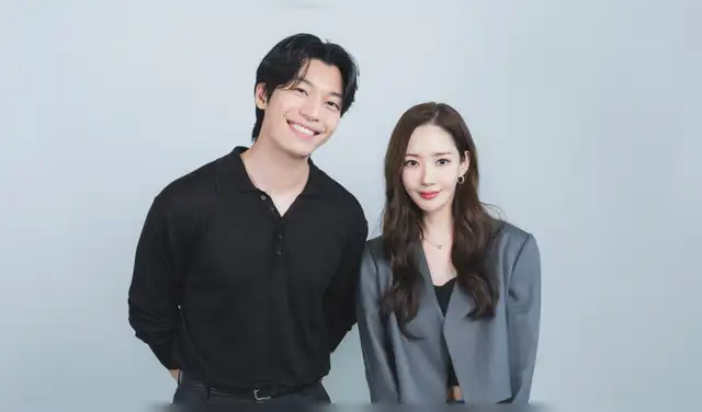 Wi Ha Joon y Park Min Young en la lectura del guion de 'El beso de la sirena' Wi Ha Joon y Park Min Young en la lectura del guion de 'El beso de la sirena'