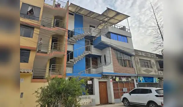 Vecinos del lugar precisaron que ambos policías vivían en el cuarto piso del domicilio.