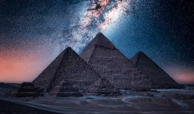 El sarcófago de Nesitaudjatakhet no es el único que presenta elementos relacionados con la Vía Láctea. Foto: IStock