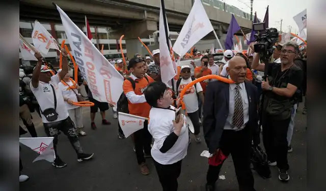 Enfrentamientos entre simpatizantes. Créditos: John Reyes / URPI -LR