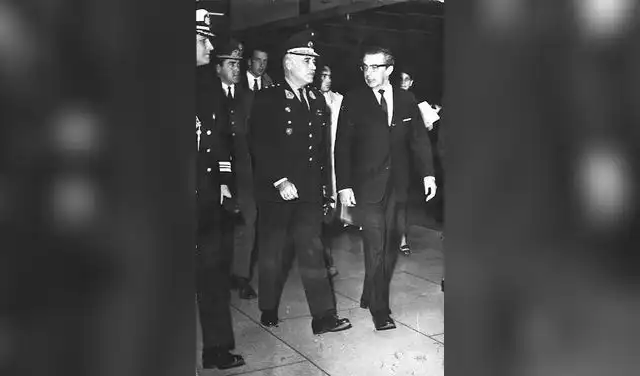 El general EP Edgardo Mercado Jarrín presidió una comisión que recomendó a la Junta Militar otorgar la amnistía política. Foto: difusión  