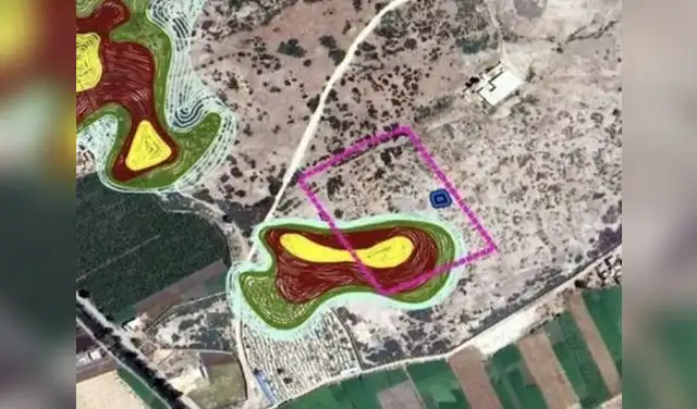 Una de las imágenes satelitales que permitió identificar la estructura egipcia. Foto: Acta Geophys