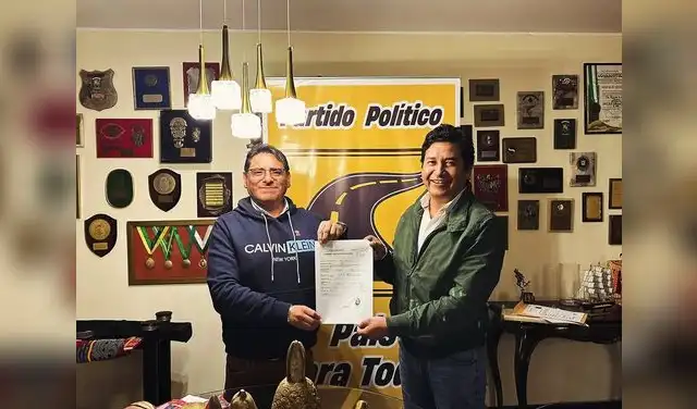 A favor. Carlos Álvarez respaldó la versión de Meza sobre su matrimonio con Miriam Hidalgo. Foto: Vladimir Meza  