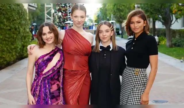Actrices y actores de la serie juvenil deslumbraron con sus outfit en la presentación de la tercera temporda de Euphoria. Actrices y actores de la serie juvenil deslumbraron con sus outfit en la presentación de la tercera temporda de Euphoria.
