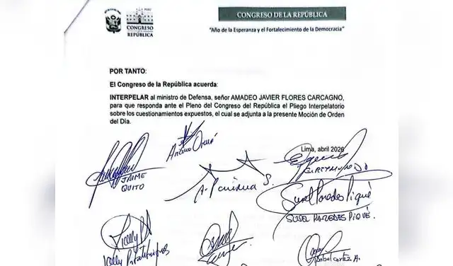 Moción de interpelación presentada contra Amadeo Flores Carcagno, ministro de Defensa