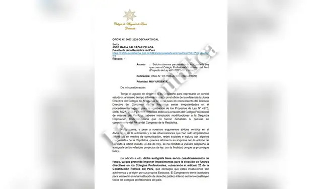Espinoza solicita a Balcázar revisar autógrafa de ley.