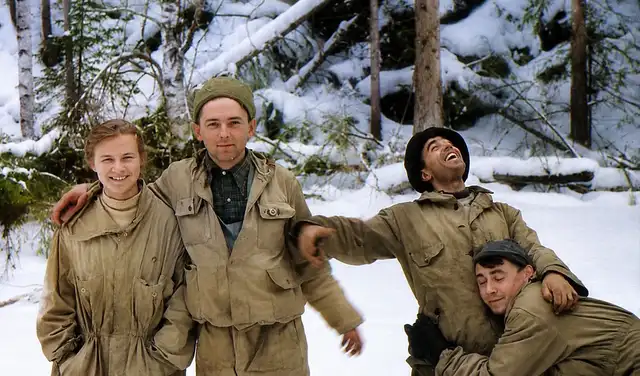 Lyudmila Dubinina, Igor Dyatlov, Nicolas Thibeaux y Rusten Slobodin. Foto: infodjatlov.narod.ru/mejorada con IA