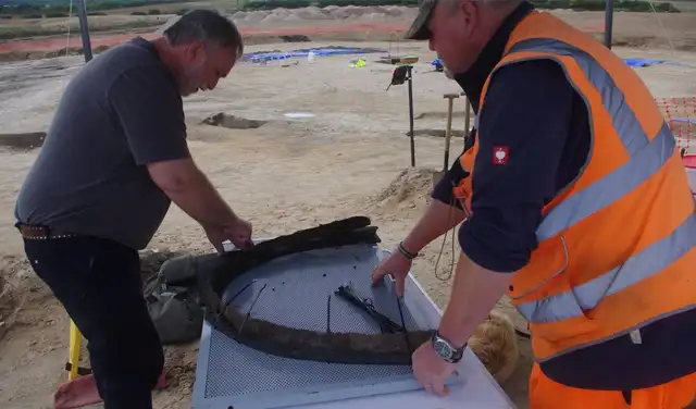 Los investigadores creyeron que el neumático del carro fue fabricado por un herrero muy hábil. Foto: Avon Archaeology Highland