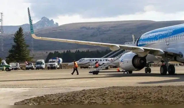 La modernización del sector de partidas del Aeropuerto Aviador Carlos Campos contempla 300.000 pasajeros en el último año. Foto: aeropuertochapelco.com