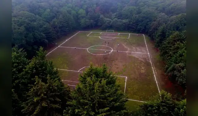 La cancha cuenta con las medidas reglamentarias para albergar partidos profesionales de fútbol. Foto: AFP