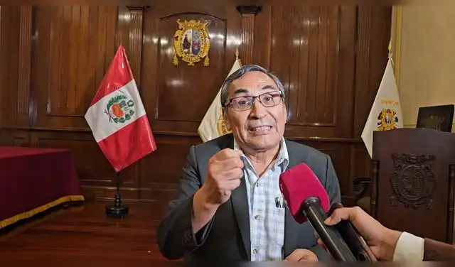 Decano de la Facultad de Ingeniería Industrial, Óscar Tinoco Decano de la Facultad de Ingeniería Industrial, Óscar Tinoco