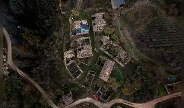 El ambicioso proyecto no solo revitaliza el lugar, sino que invita a familias y voluntarios a conocer un estilo de vida sostenible y comunitaria.
