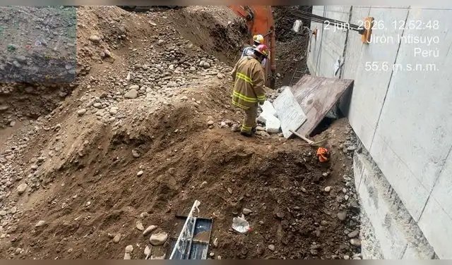 Bomberos trabajaron arduamente para rescatar a los afectados