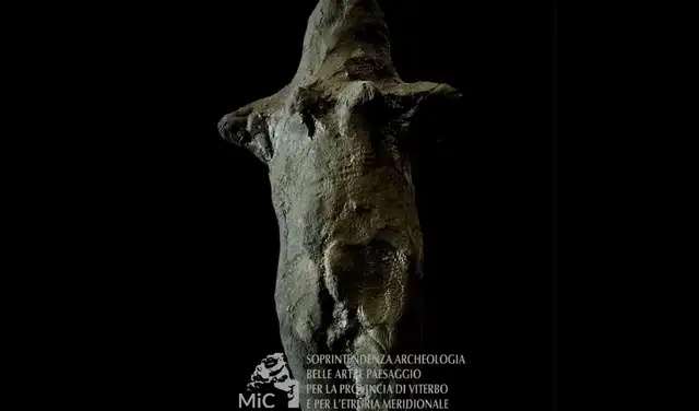 La figurita de la Edad del Hierro descubierta en el Lago de Bolsena. Crédito: Soprintendenza Archeologia Belle Arti Paesaggio Etruria Meridionale
