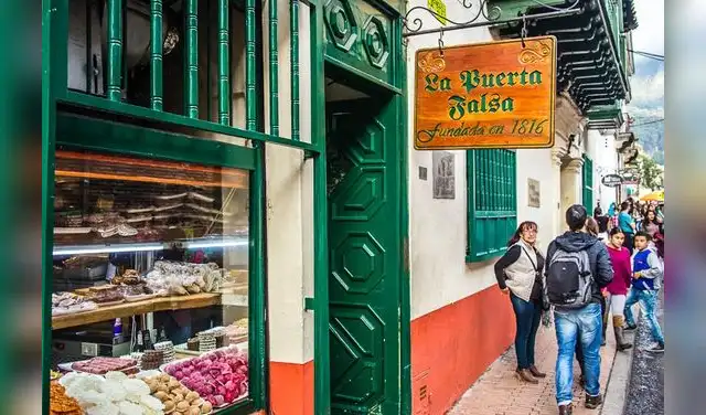 'La Puerta Falsa' fue inaugurado el 16 de julio de 1816 en la antigua Santa Fe de Bogotá. Foto: The City Lane