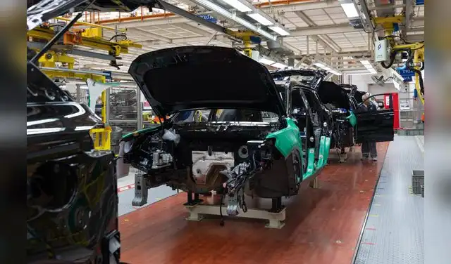 Centradas en SUV híbridos, las marcas presentarán modelos como el Jaecoo J7 y Omoda 4 y 5, buscando implementar tecnología avanzada y una red de concesionarios en Buenos Aires y otras provincias. Centradas en SUV híbridos, las marcas presentarán modelos como el Jaecoo J7 y Omoda 4 y 5, buscando implementar tecnología avanzada y una red de concesionarios en Buenos Aires y otras provincias.
