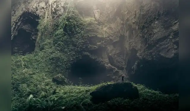 Formada por la erosión de un río subterráneo, esta cueva tiene entre 2 y 5 millones de años.