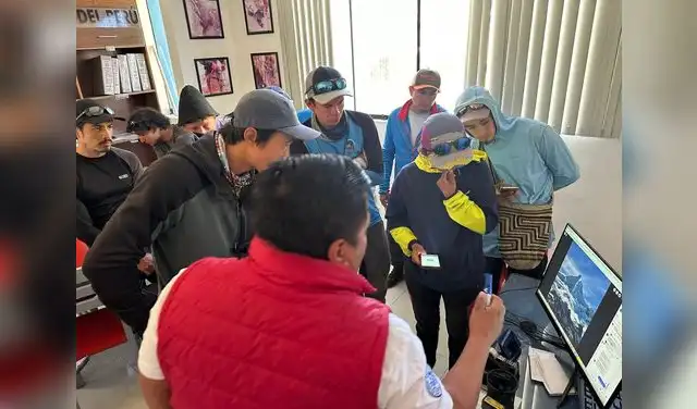 AGMP coordina rescate aéreo de montañistas en Cordillera Blanca tras emergencia por avalancha AGMP coordina rescate aéreo de montañistas en Cordillera Blanca tras emergencia por avalancha