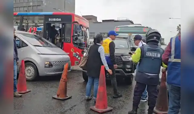 La restricciones ocasionaron molestias en comerciantes y conductores, puesto que no todos estaban enterados de la medida.