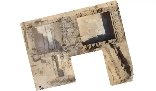 Algunas partes de las tumbas sufrieron daños al extraerse los bloques de piedra. Foto: Algunas partes de las tumbas sufrieron daños al extraerse los bloques de piedra. Foto: