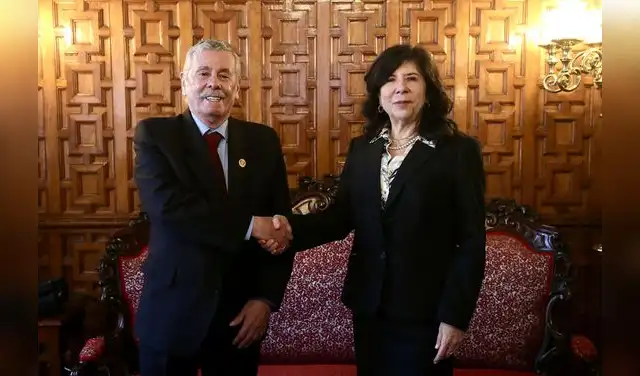 Janet Tello y Fernando Rospigliosi Janet Tello y Fernando Rospigliosi