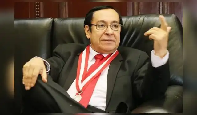 Víctor Prado Saldarriaga