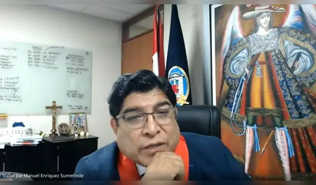 Juez superior Víctor Enriquez Sumerinde de la Tercera Sala de Apelaciones