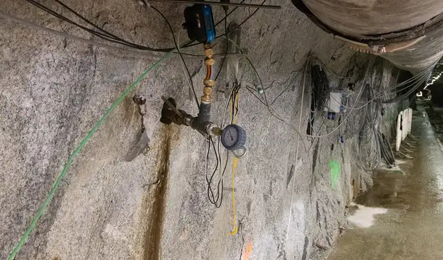 Los científicos instalaron una densa red de monitoreo compuesta por varios tipos de sensores. Foto: Laboratorio Subterráneo Bedretto de Geociencias y Geoenergías