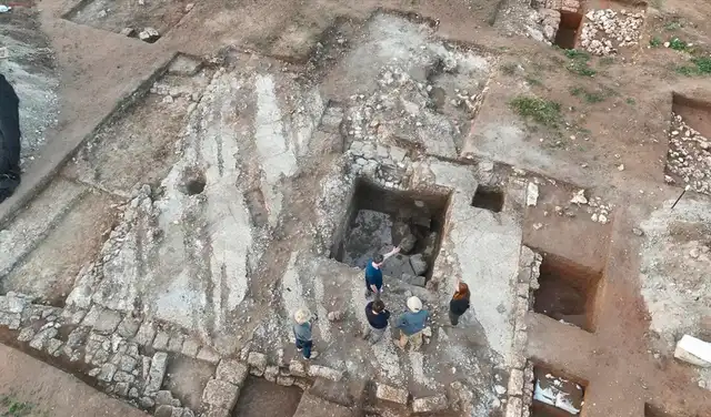 La villa excavada que probablemente perteneció a un residente adinerado de Cesarea, donde se encontraron las dos esculturas. Foto: Autoridad de Antigüedades de Israel La villa excavada que probablemente perteneció a un residente adinerado de Cesarea, donde se encontraron las dos esculturas. Foto: Autoridad de Antigüedades de Israel