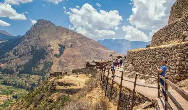 Cusco, Parque Arqueológico de Pisac, turistas Cusco, Parque Arqueológico de Pisac, turistas