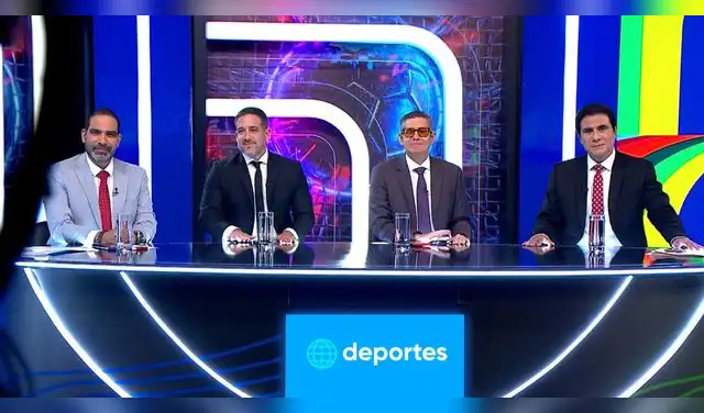 Panel de América Deportes.