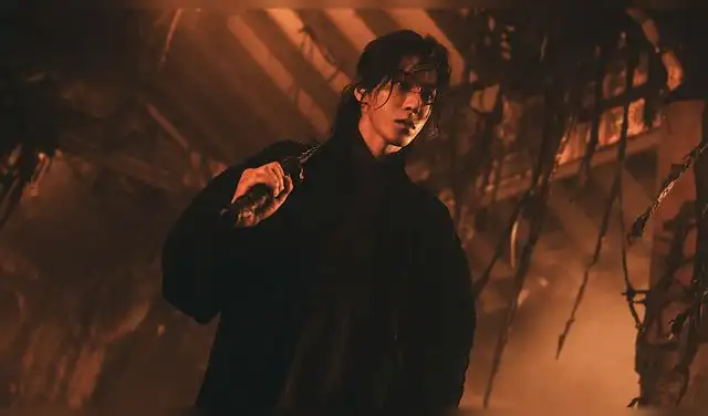 Nam Joo Hyuk es Gu Cheon en 'El Palacio del Este', la nueva serie coreana original de Netflix. Foto: Netflix.