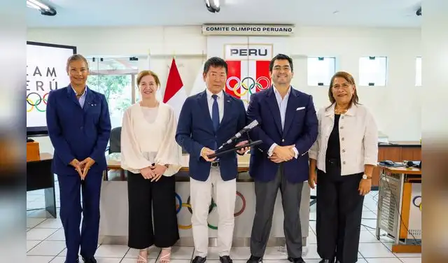 Morinari Watanabe visitó la sede institucional del Comite Olímpico Peruano. Foto: Comite Olímpico Peruano Morinari Watanabe visitó la sede institucional del Comite Olímpico Peruano. Foto: Comite Olímpico Peruano